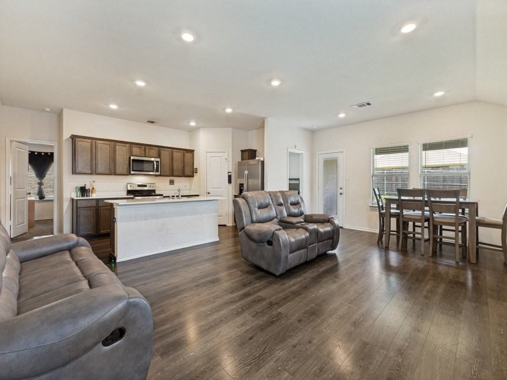 15127 Athena Dr - Photo 7 of 25
