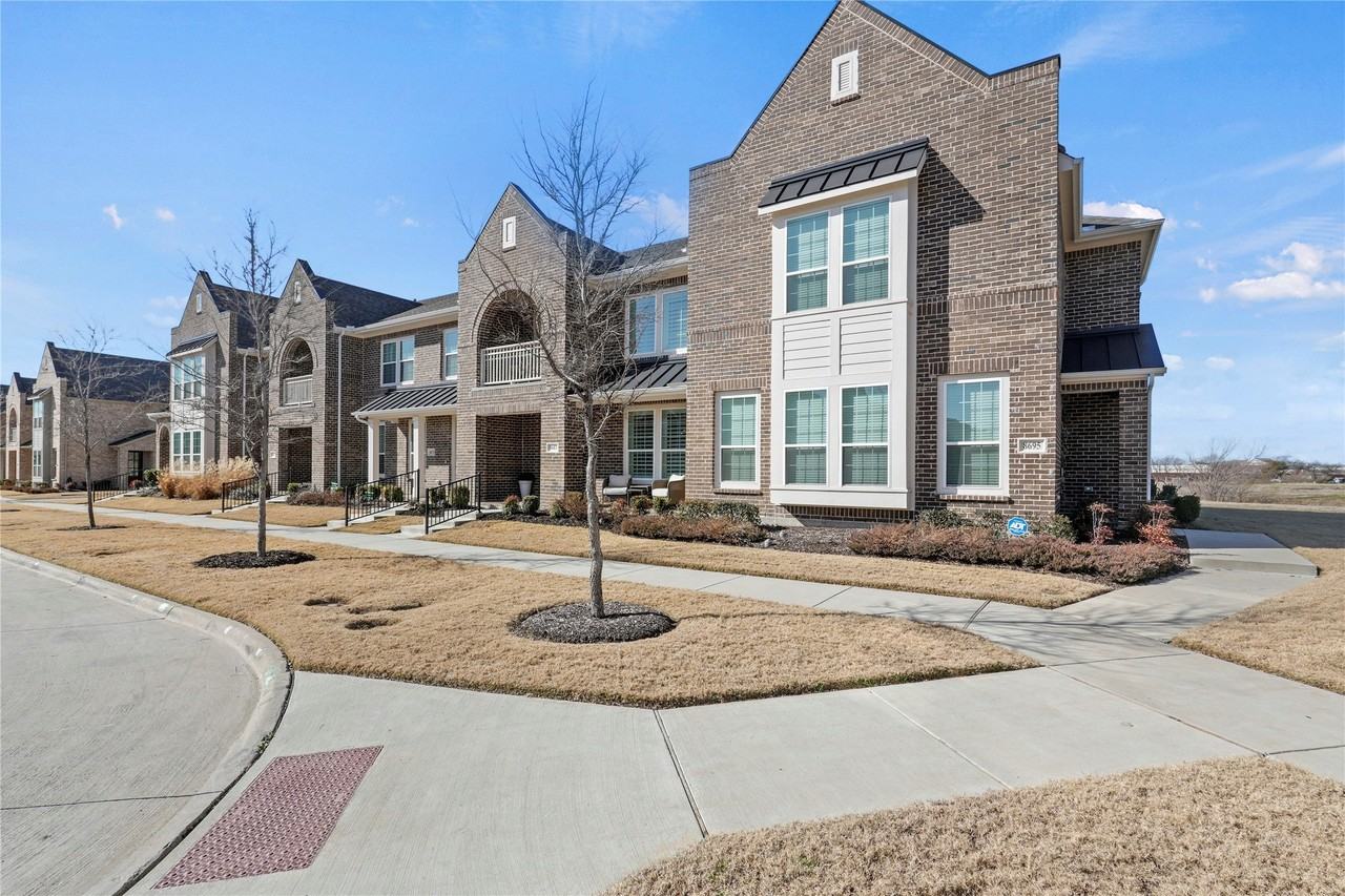 8683 Dynasty Ln - Photo 4 of 24