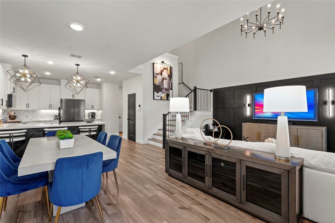 8683 Dynasty Ln - Photo 6 of 24