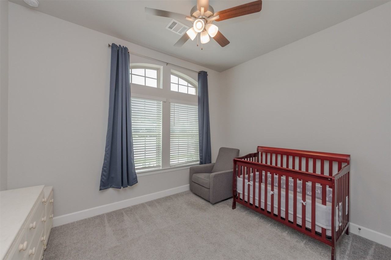 1604 Moss Trail Ct - Photo 4 of 35