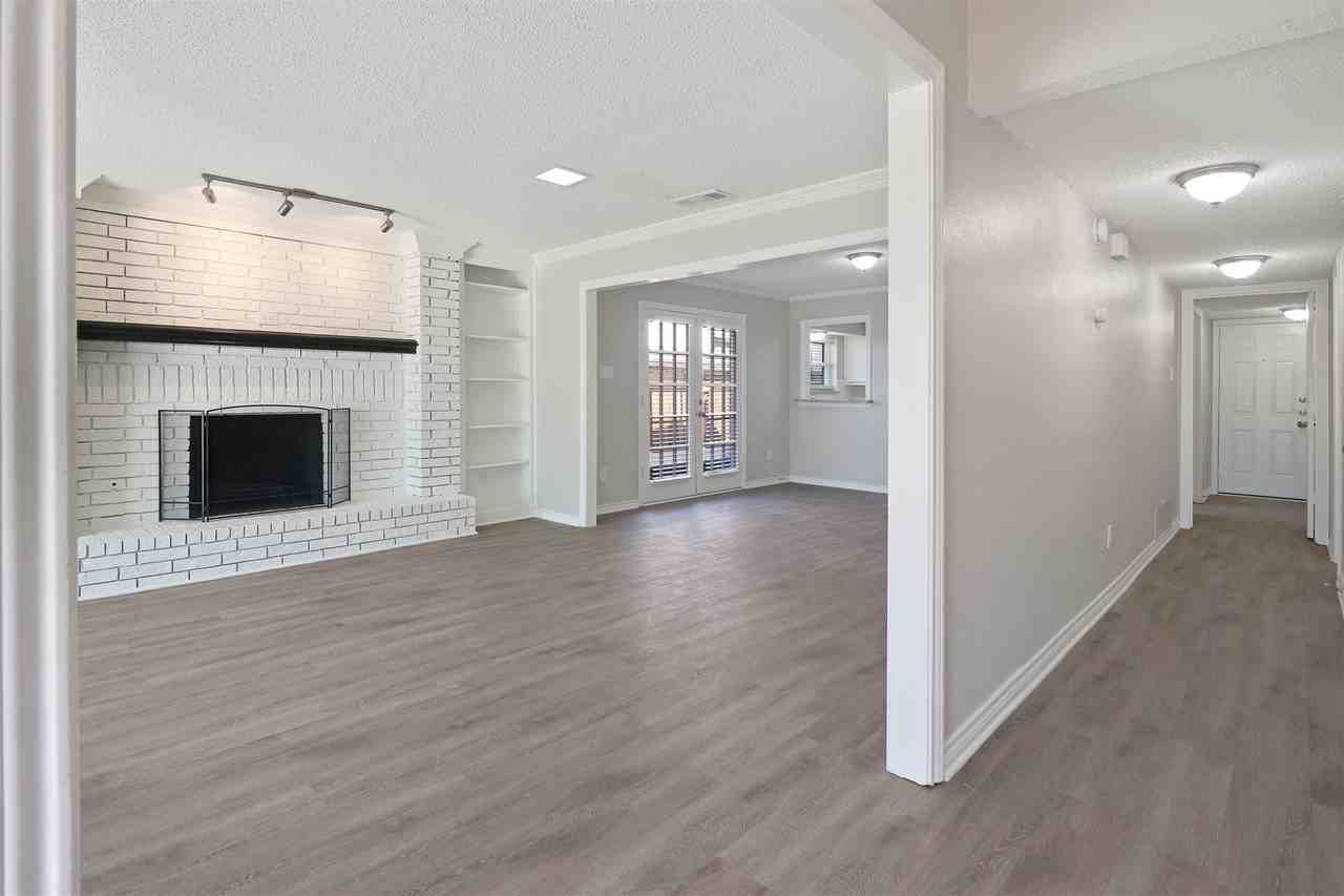 2179 Southern Pl #A - Photo 4 of 40