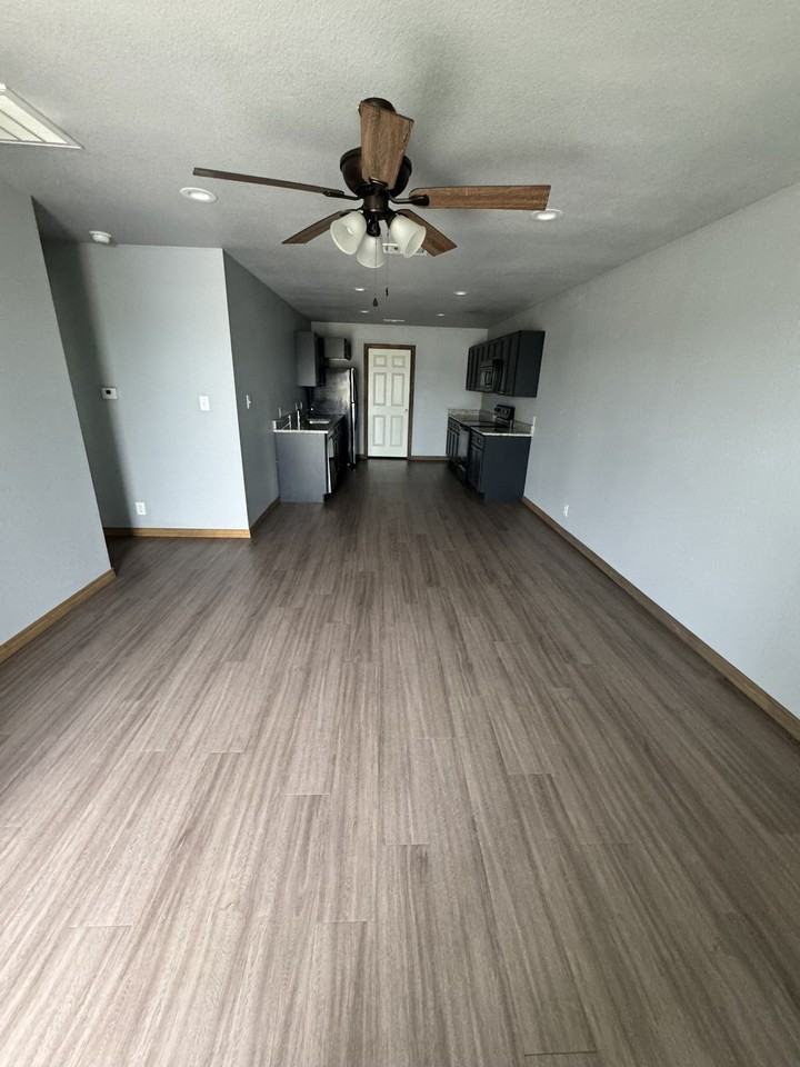 450 Derrs Chapel Rd - Photo 2 of 13