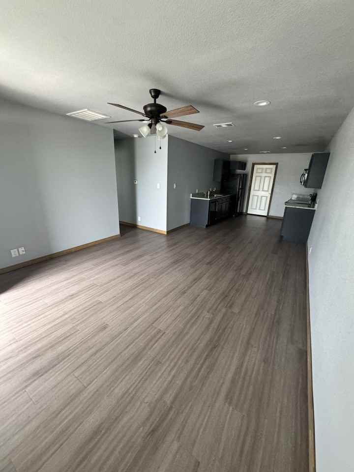 450 Derrs Chapel Rd - Photo 3 of 13