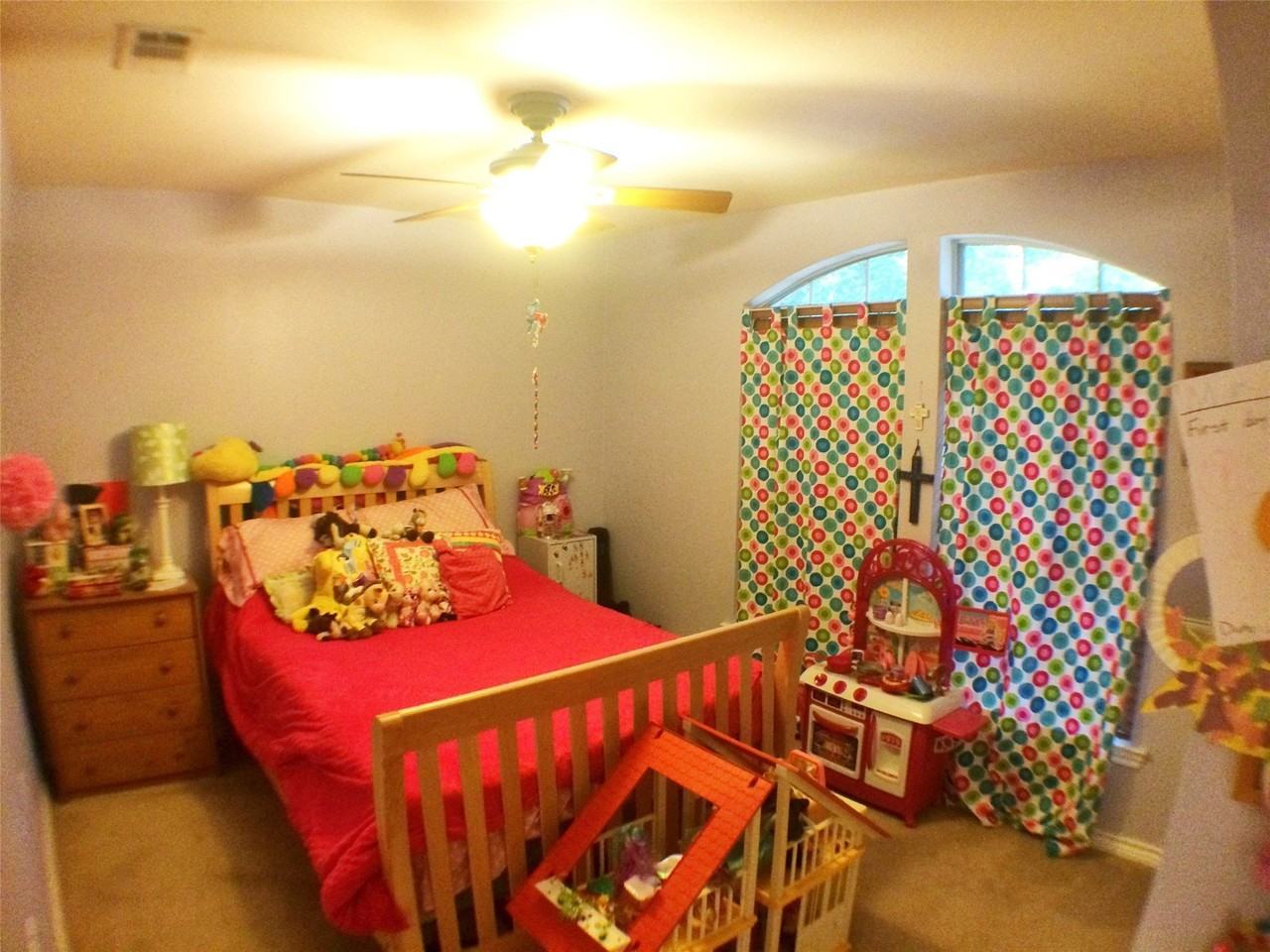 5912 Meadowglen Dr - Photo 7 of 20
