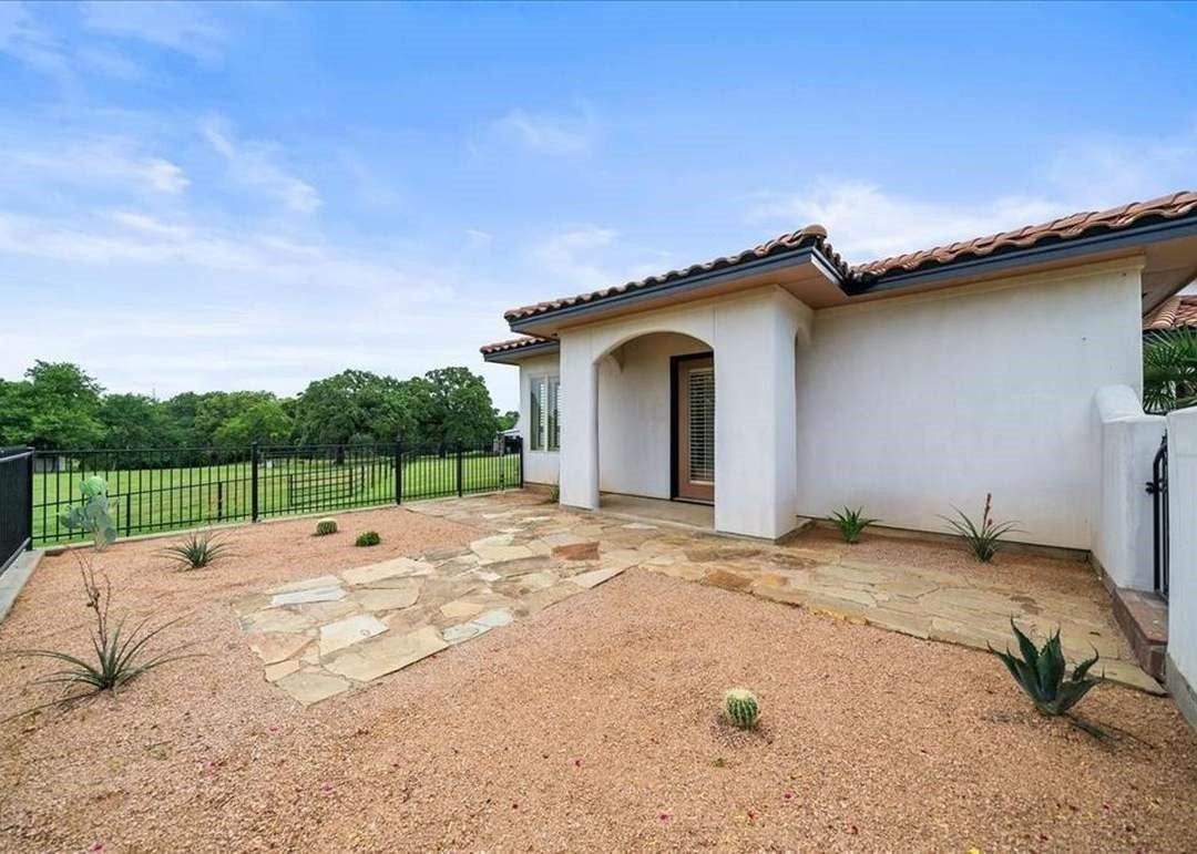 2108 W Sherman Dr - Photo 4 of 23