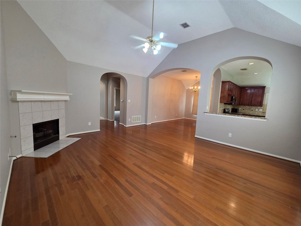 1344 Wentworth Dr - Photo 7 of 12