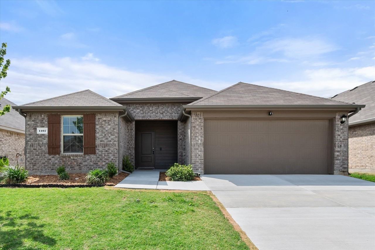 1107 Knoll Dr - Photo 2 of 32