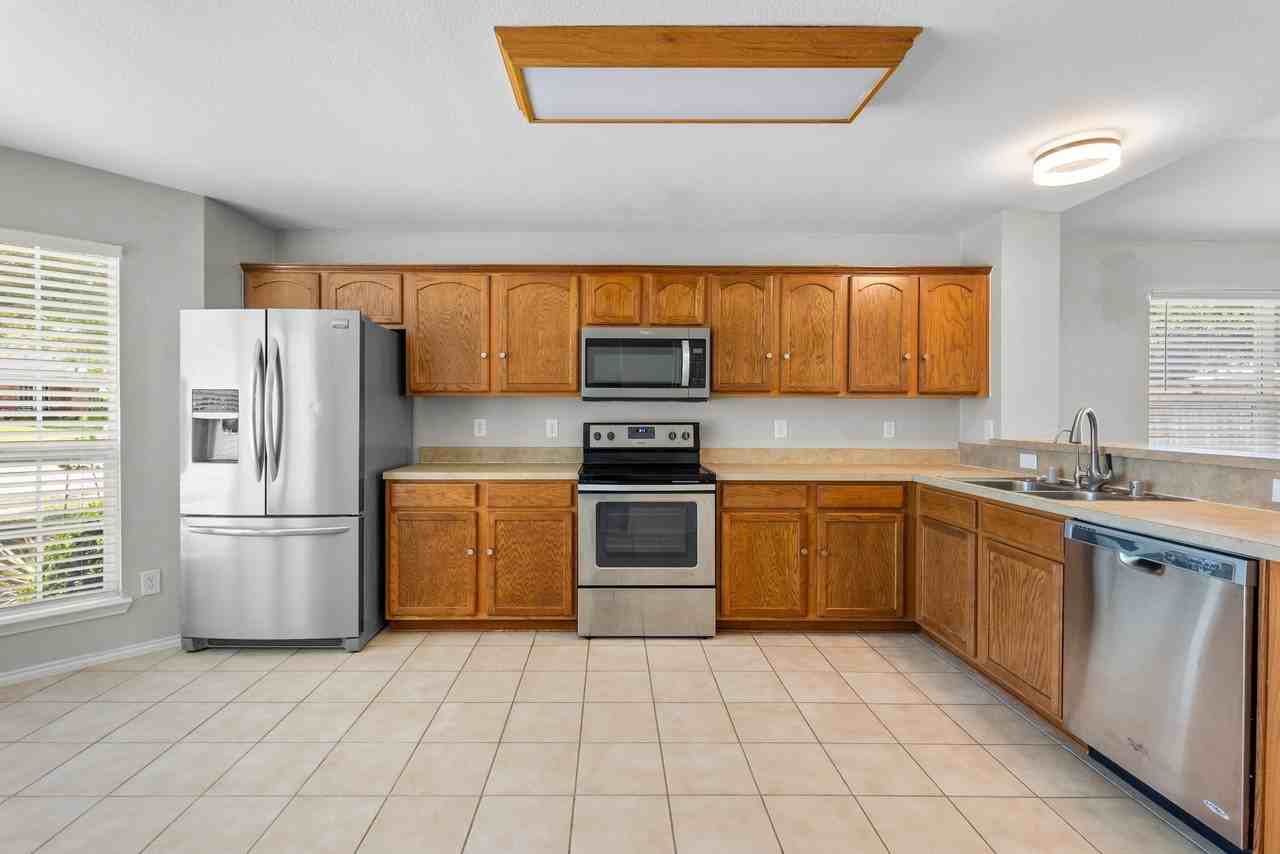 2630 Massey Ln - Photo 5 of 33