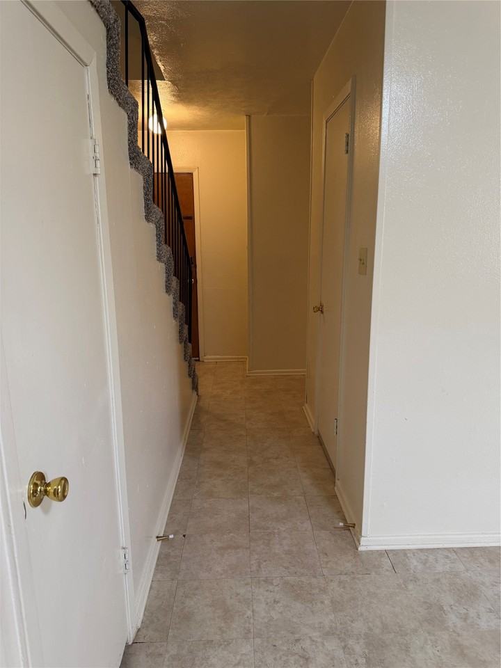 3002 Stanford St #B - Photo 5 of 26
