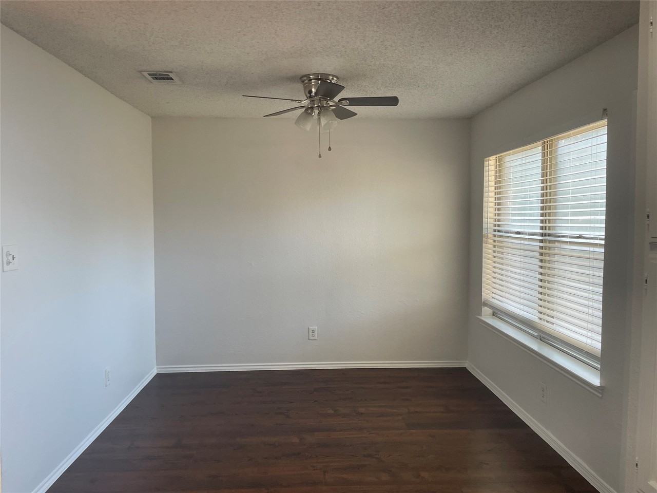 516 Erikson Trl - Photo 7 of 19