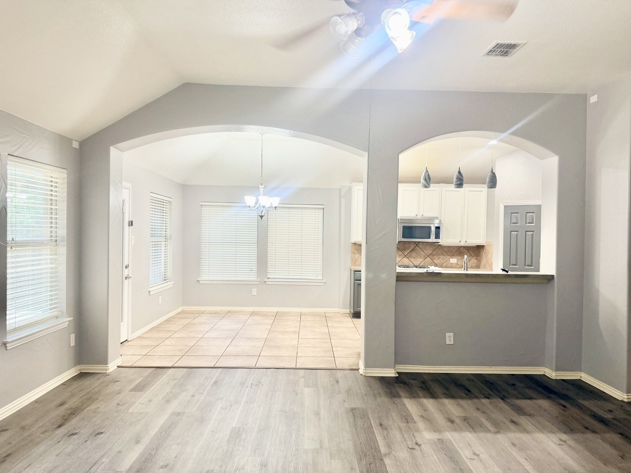3308 Marymount Dr - Photo 6 of 22