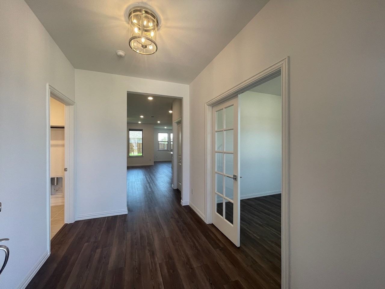 2402 Lemon Mint Ln - Photo 4 of 32