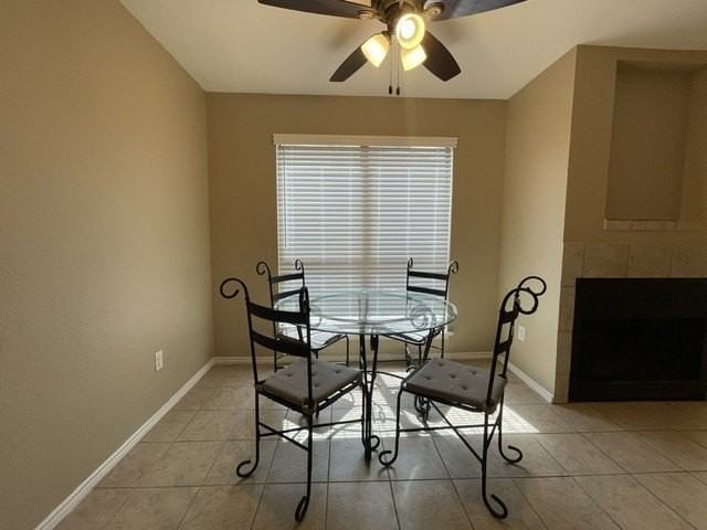 835 W Harwood Rd #C - Photo 7 of 21