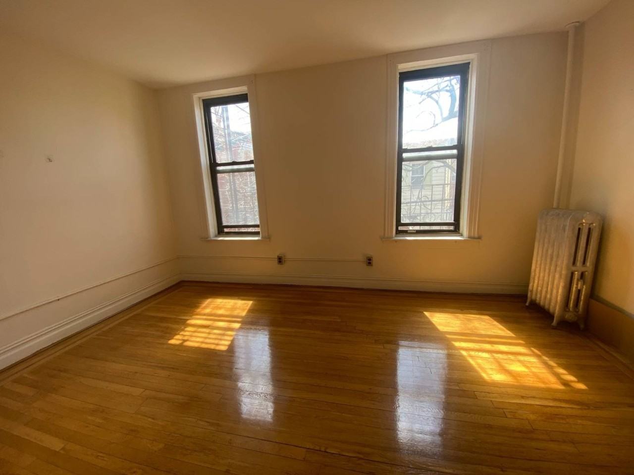 89th Street & 3rd Ave - Photo 5 of 8