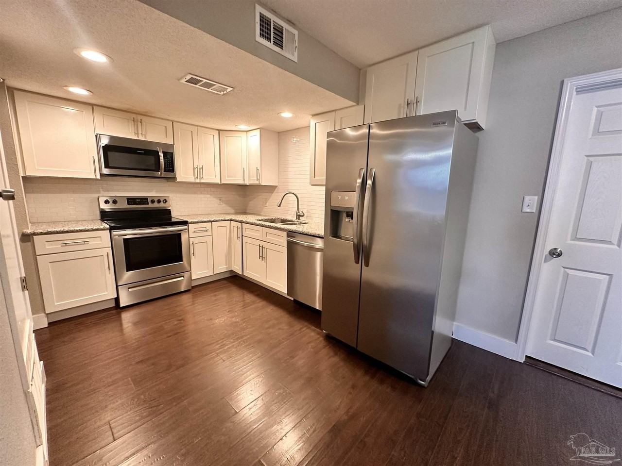980 W Zarragossa St - Photo 5 of 12