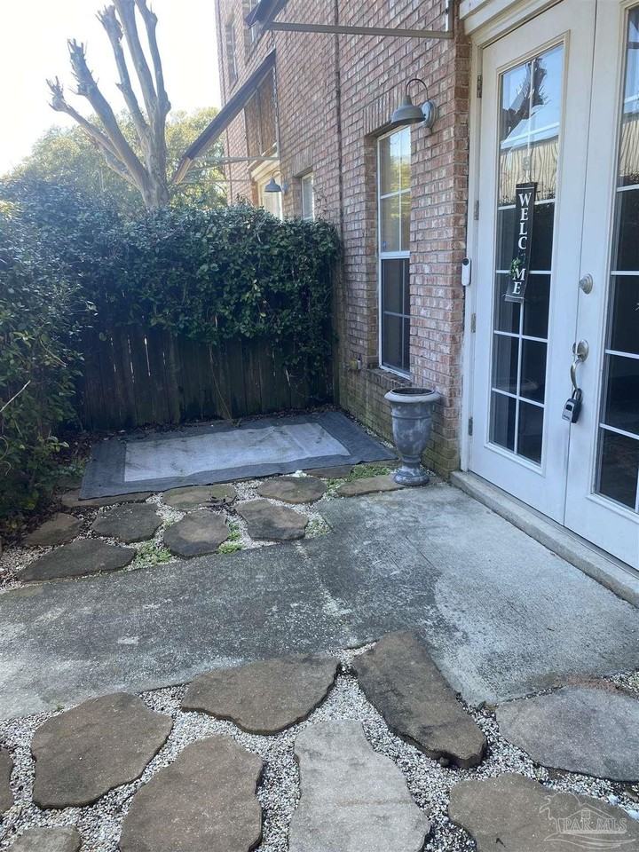 531 S D St #B - Photo 2 of 17
