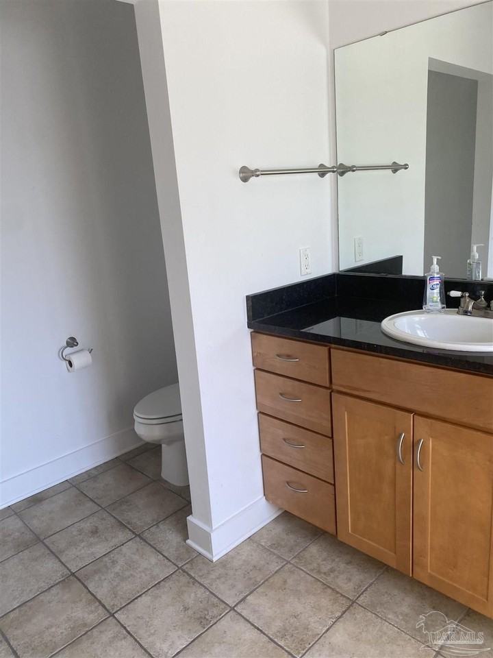 531 S D St #B - Photo 7 of 17