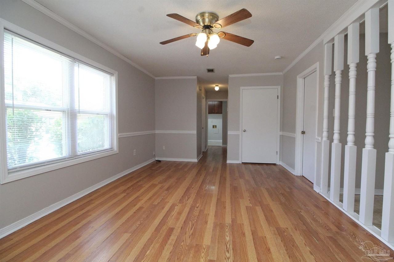 4630 Bellview Ave #B - Photo 4 of 18