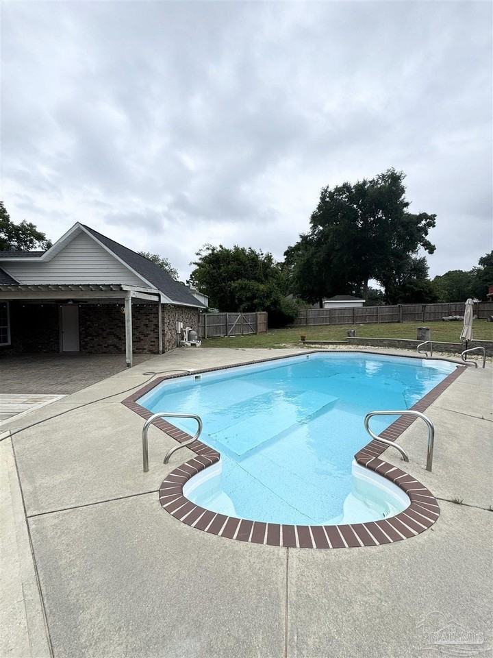 3019 Keats Dr - Photo 4 of 47