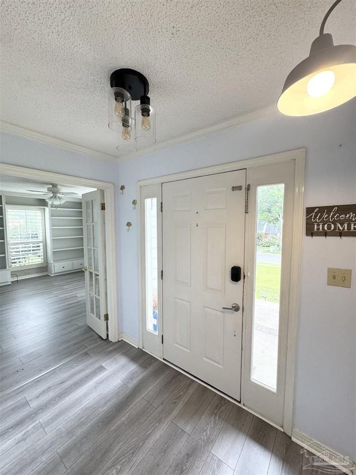 3019 Keats Dr - Photo 6 of 47