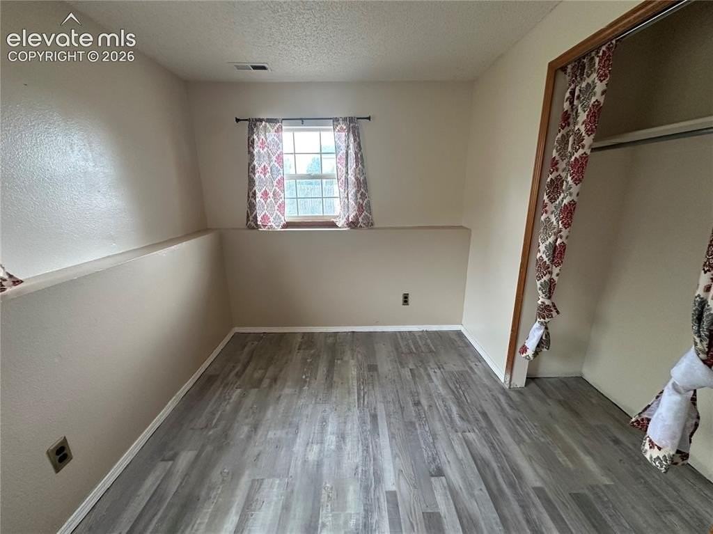 102 Comanche Ct - Photo 7 of 15