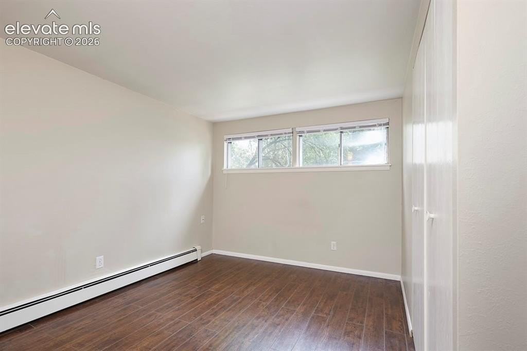 241 Elmwood Dr - Photo 6 of 22