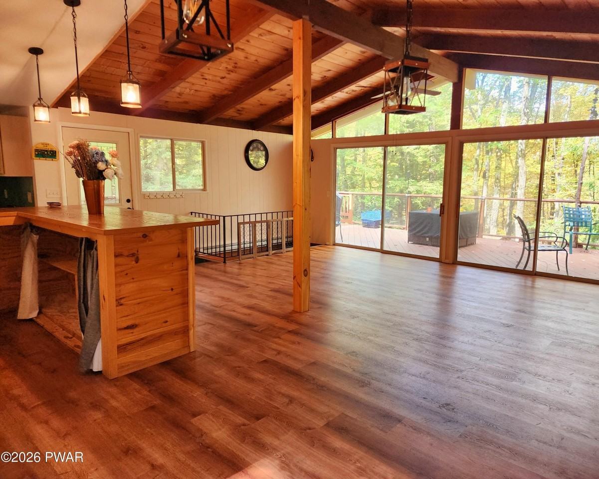 105 Bluestone Dr - Photo 4 of 20
