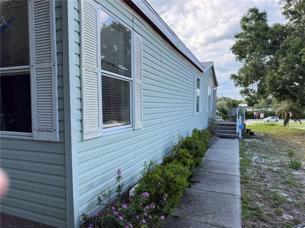 829 High St - Photo 2 of 23