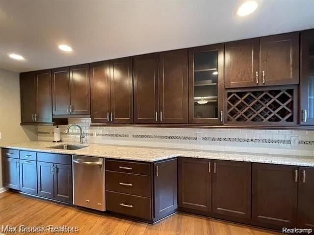 4585 Laurel Club Cir - Photo 2 of 17