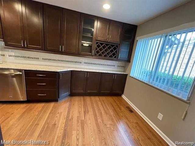 4585 Laurel Club Cir - Photo 5 of 17