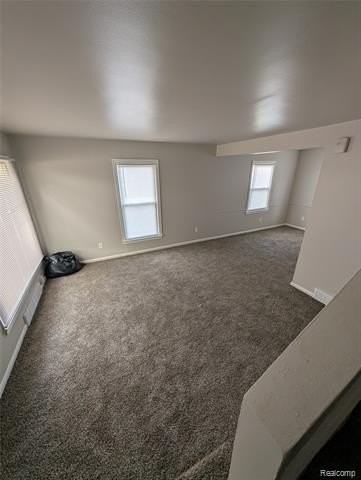 8284 Schaefer Hwy - Photo 4 of 12