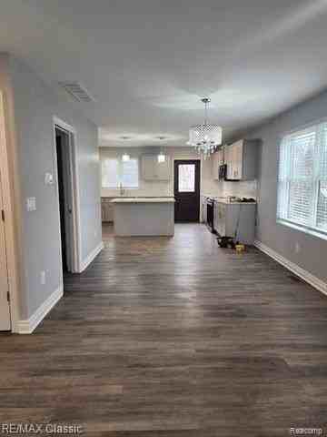 2503 N Campbell Rd - Photo 7 of 37