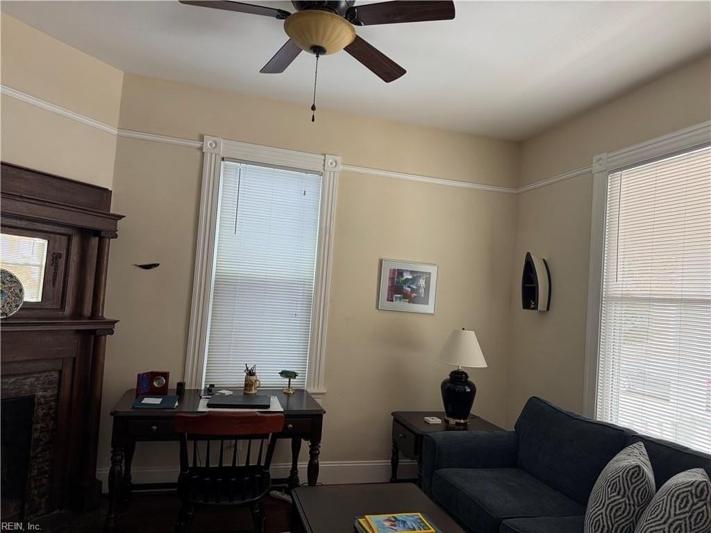 411 Dinwiddie St - Photo 2 of 16