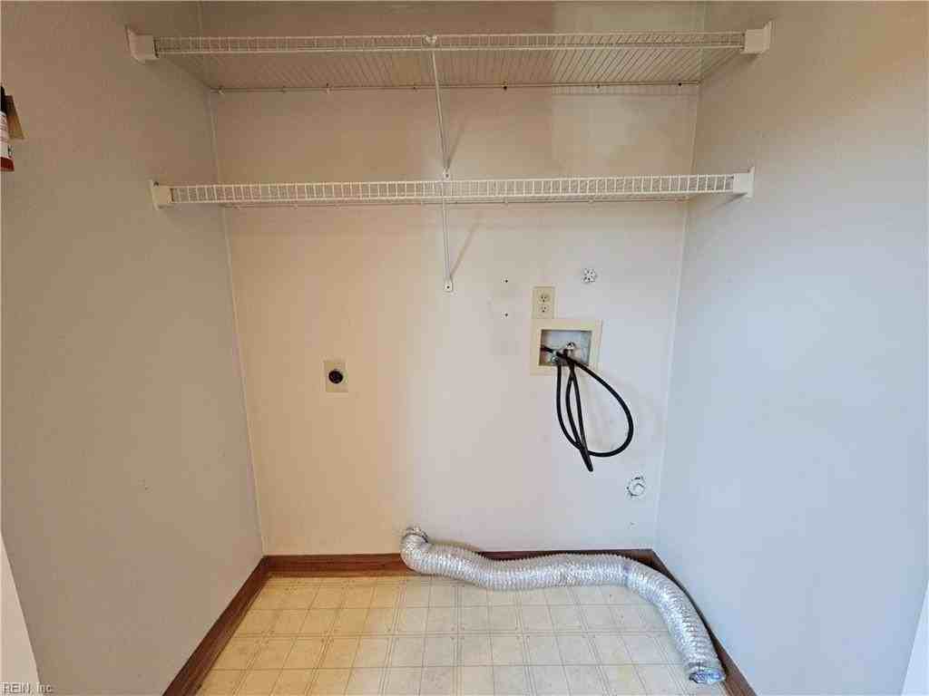 627 Creekside Ct - Photo 6 of 23