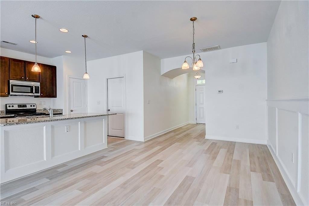 5416 Safe Harbour Way - Photo 5 of 33