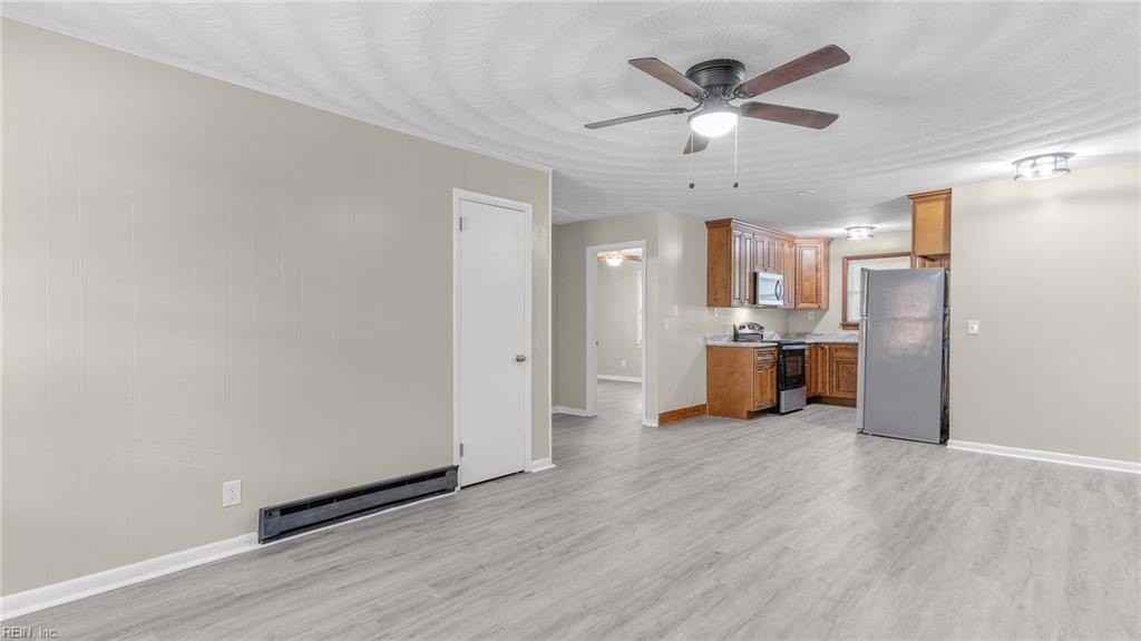 9103 Hammett Ave #B - Photo 3 of 17