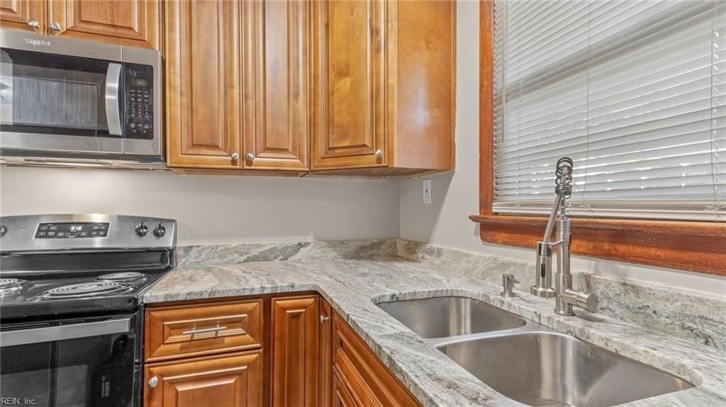 9103 Hammett Ave #B - Photo 6 of 17