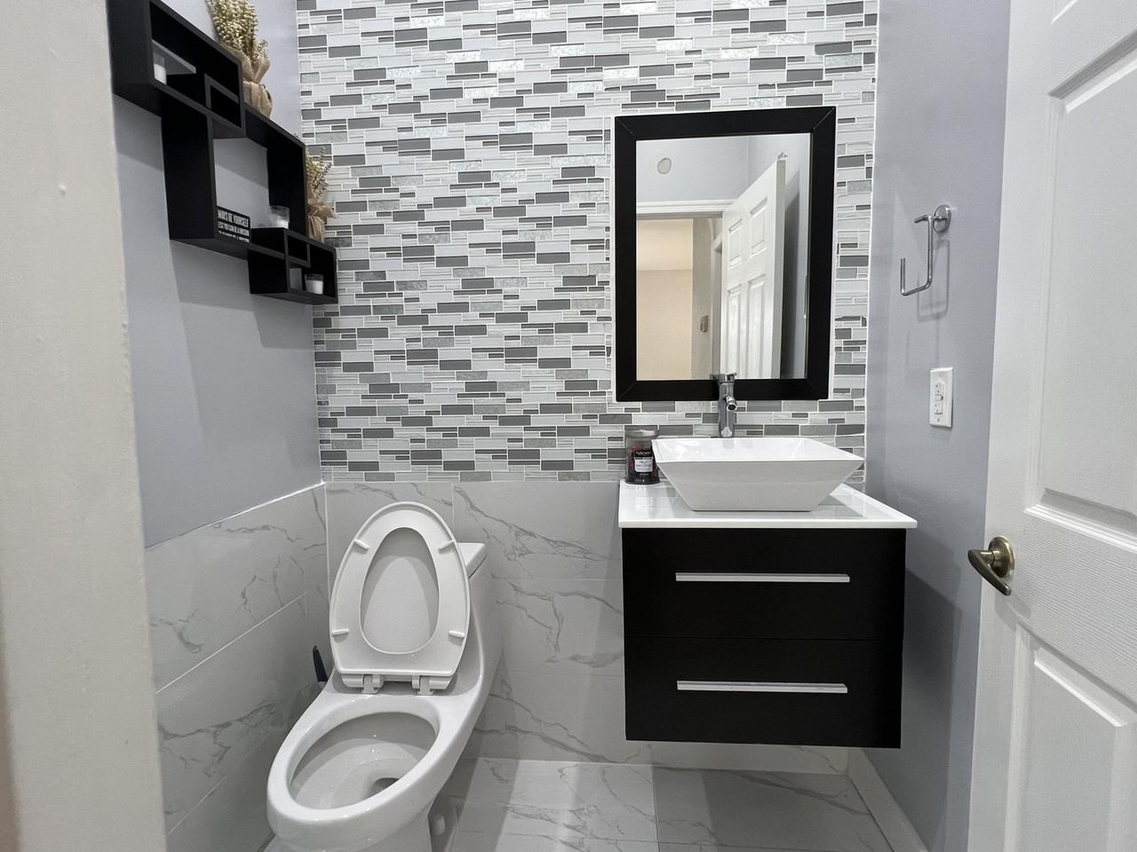 16447 Sw 1st Ct - Photo 4 of 50
