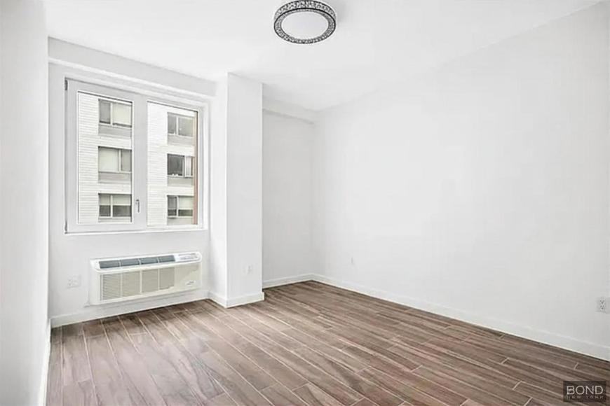 906 E New York Ave - Photo 3 of 10
