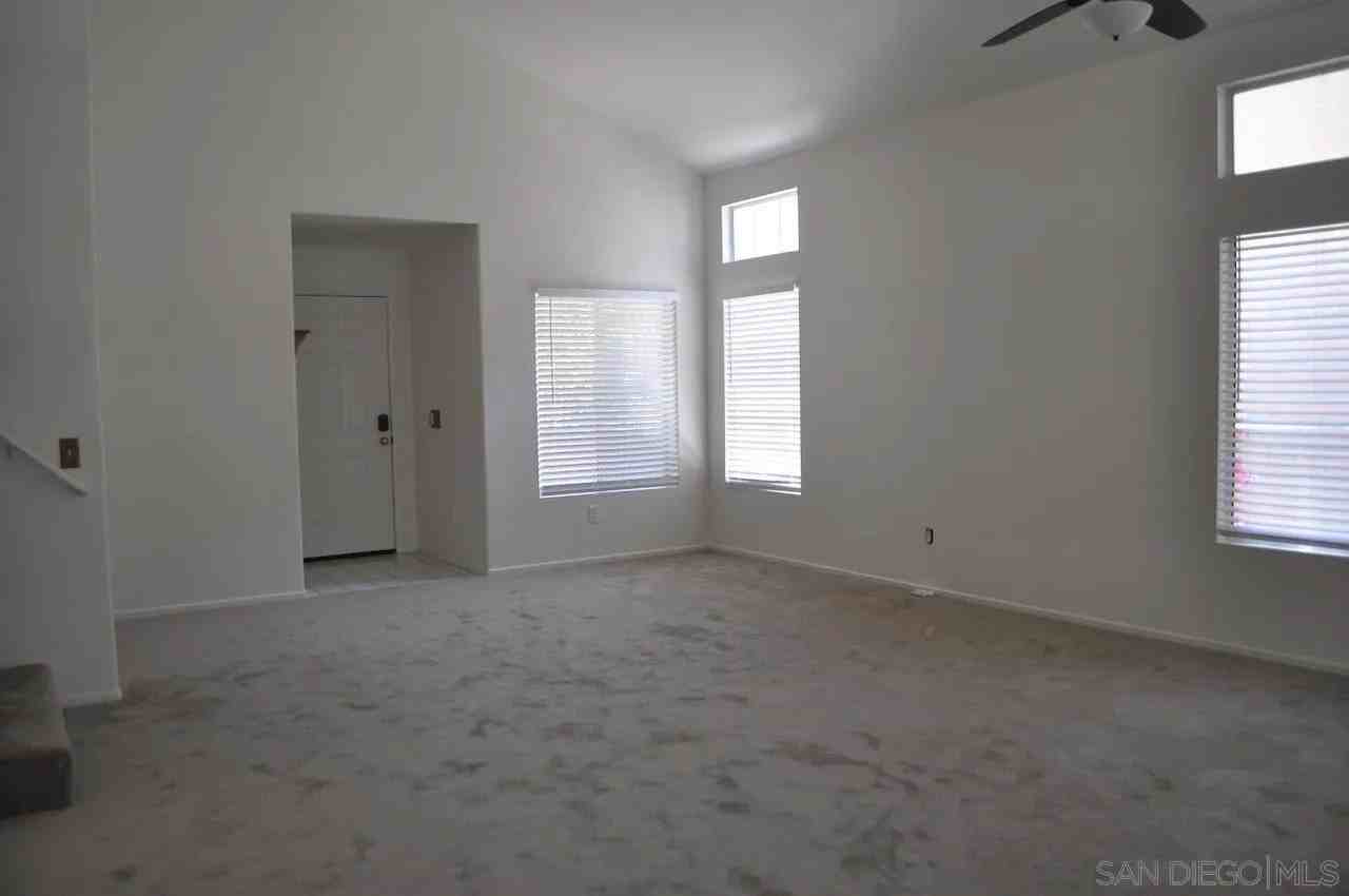 1518 Shoreacres Dr - Photo 5 of 27