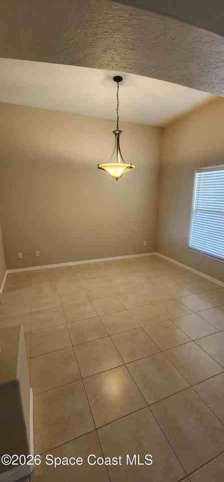 3800 Sunbeam Ct - Photo 4 of 29