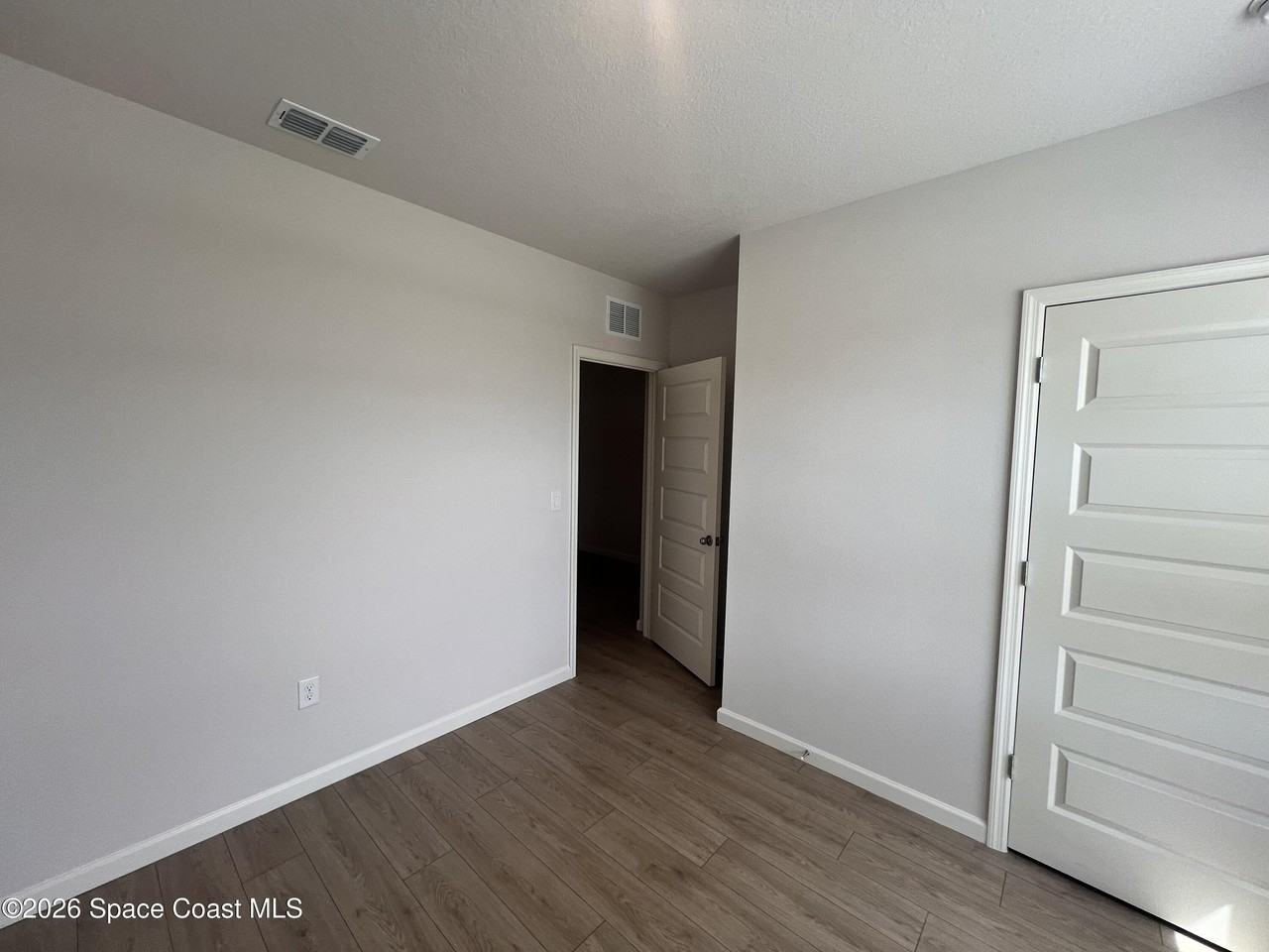 1493 Garabaldi Cir Se - Photo 4 of 15
