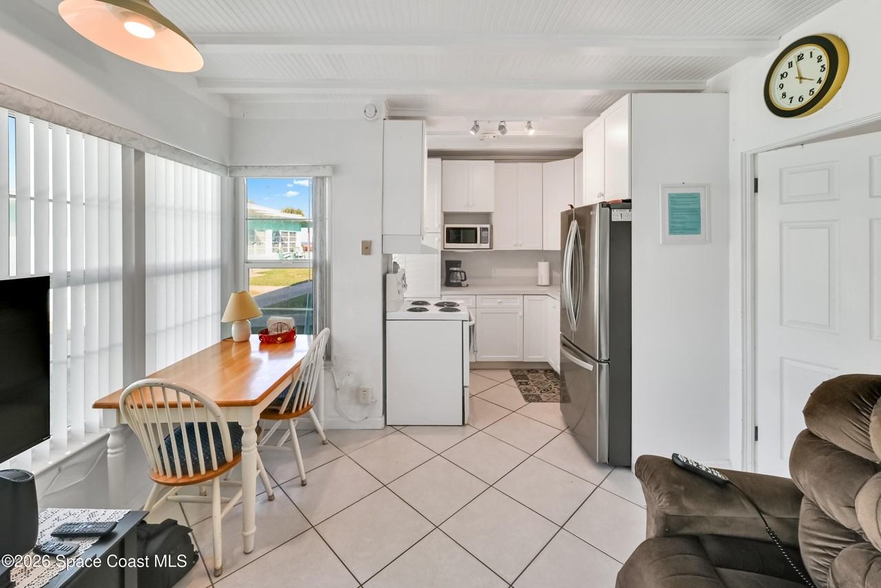 1365 S Atlantic Ave #3B - Photo 4 of 17
