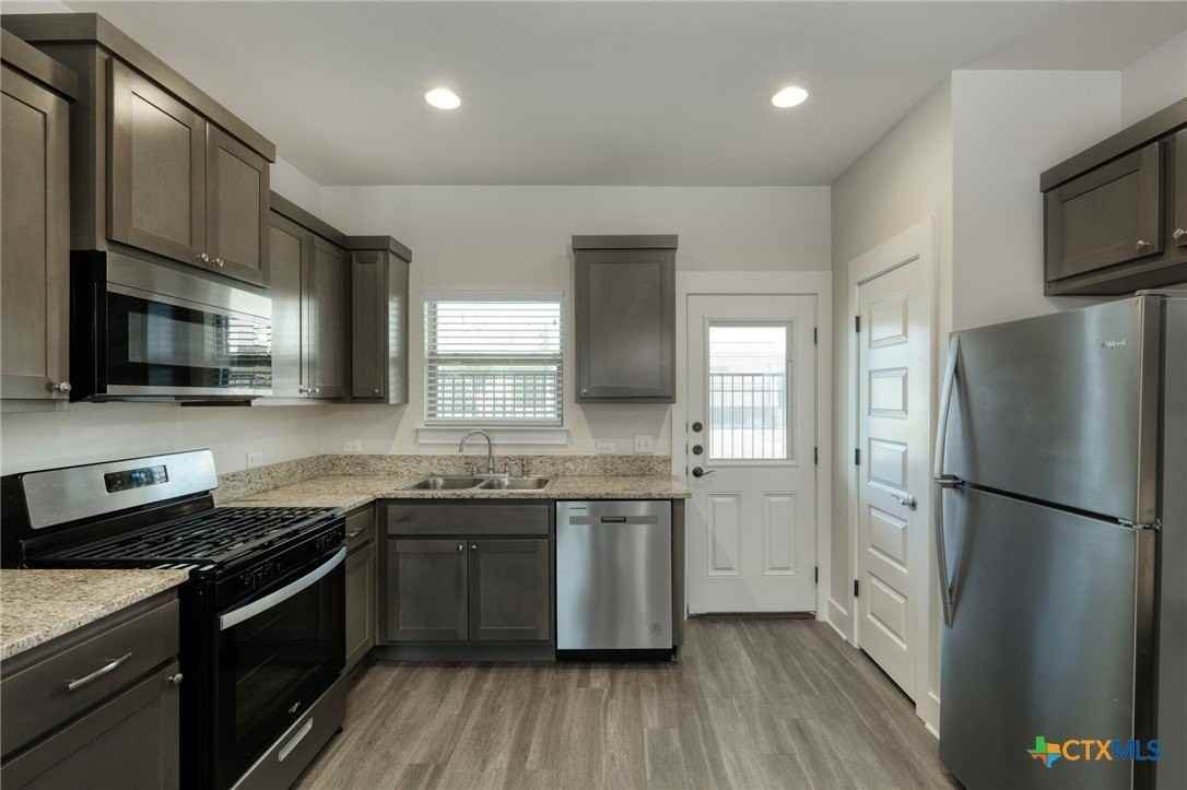 1300 W Black Locust Dr #202