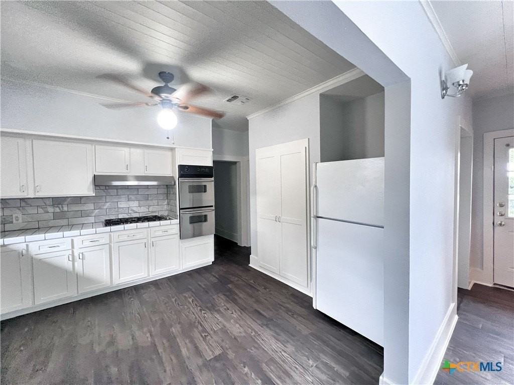 420 Willow Ave #A - Photo 7 of 28