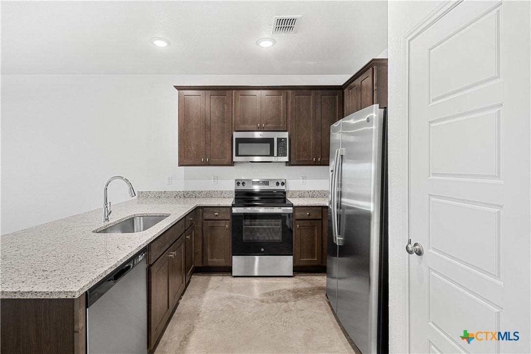 1214 Concord Dr #A - Photo 5 of 20