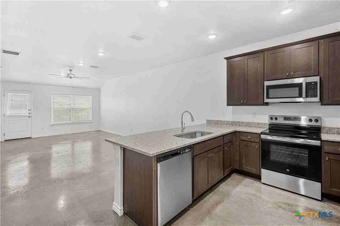 1214 Concord Dr #A - Photo 6 of 20