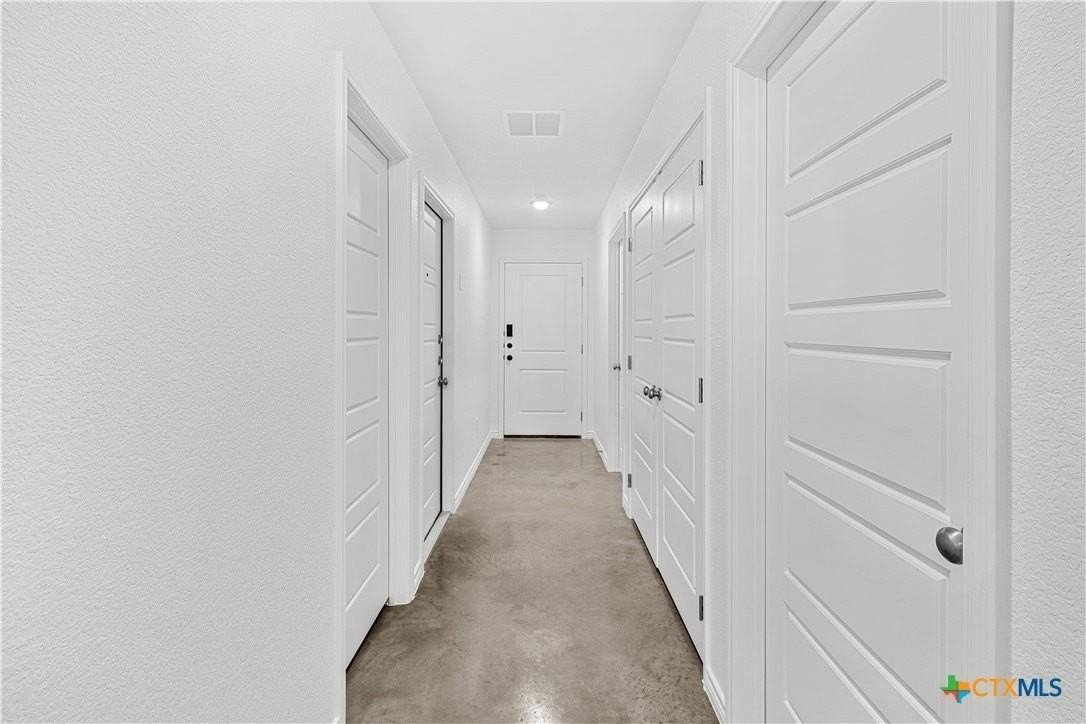 1214 Concord Dr #B - Photo 2 of 21