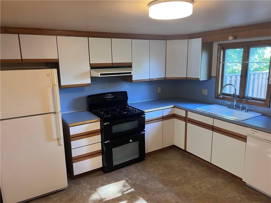 80 Ballston Ave - Photo 4 of 17
