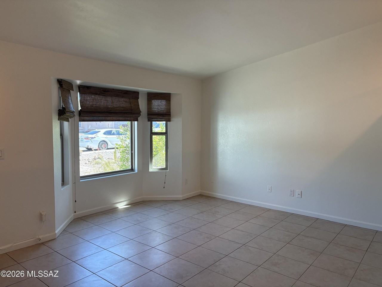 4805 W Bayberry St - Photo 3 of 29